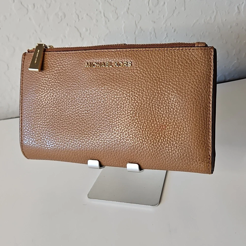 Michael Kors Jet Set Tan Saffiano Leather Smartphone Wallet